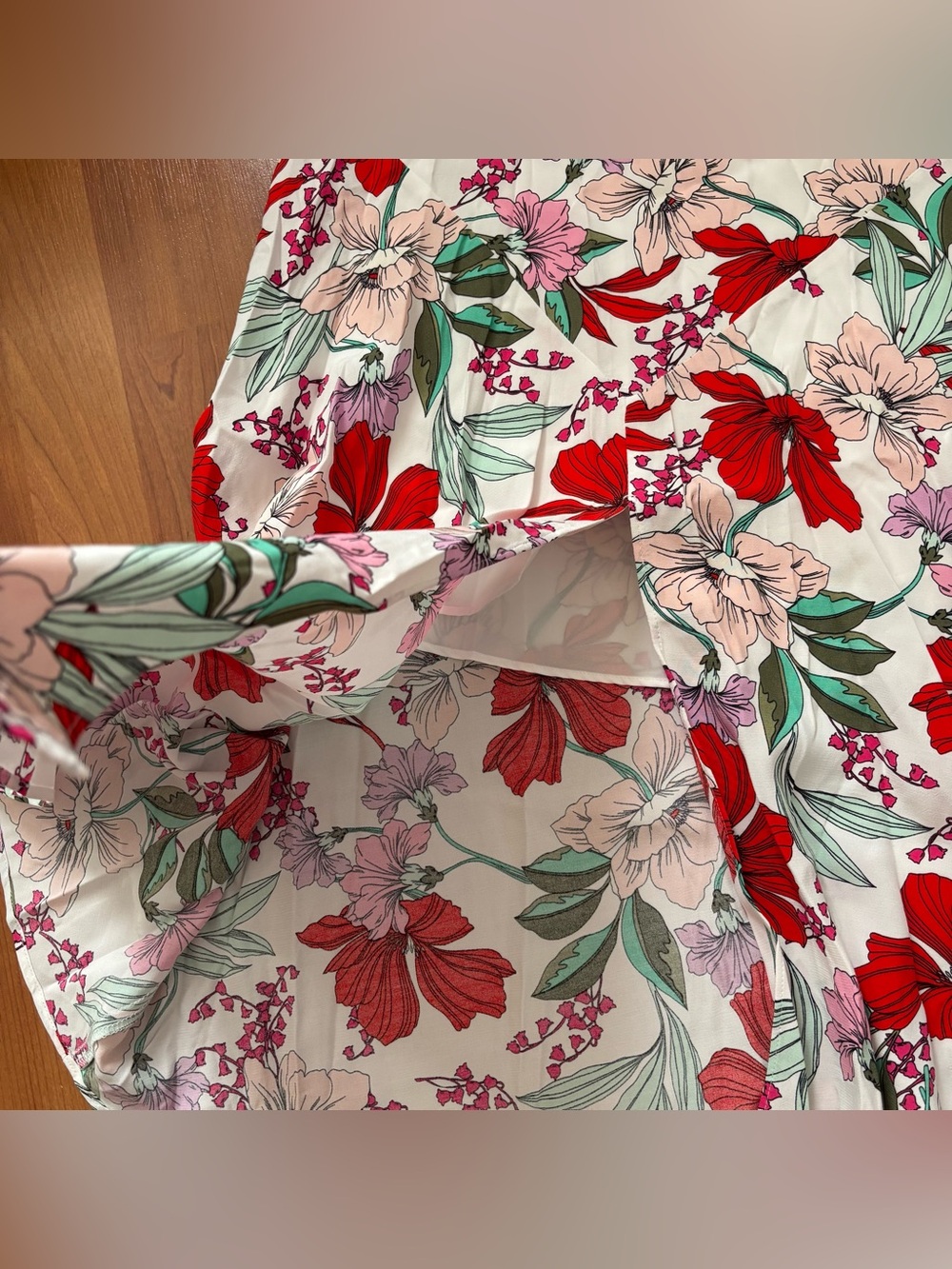 Women’s NWT On 34th Floral A-Line Midi slit Skirt size 8 - Picture 3 of 5
